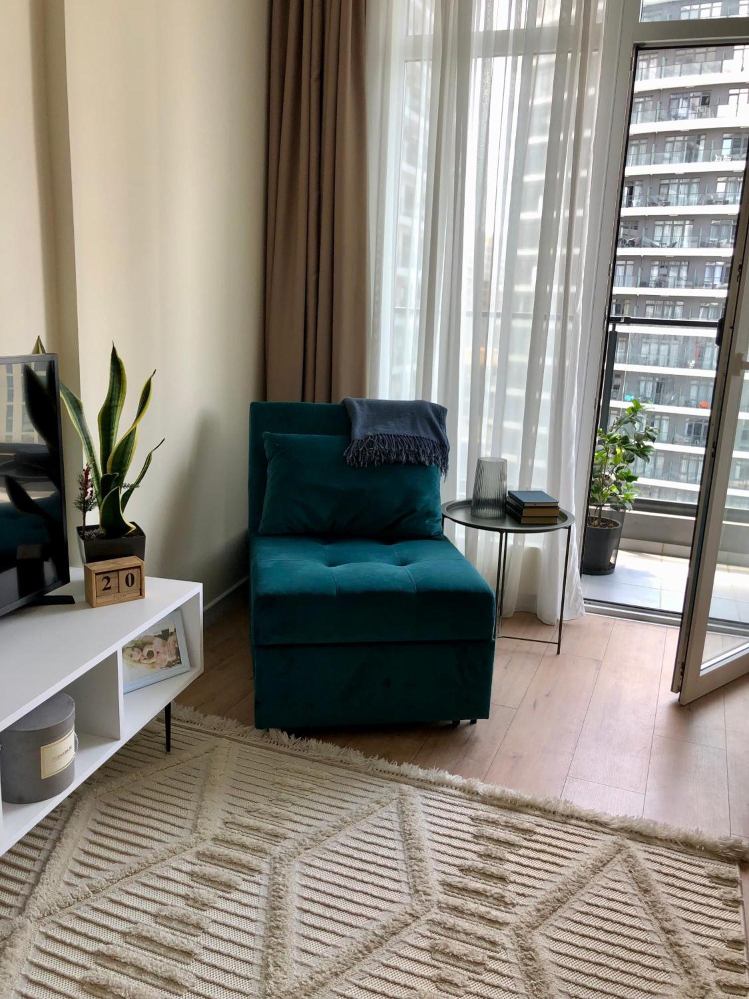 White Apartment Батуми Екстериор снимка
